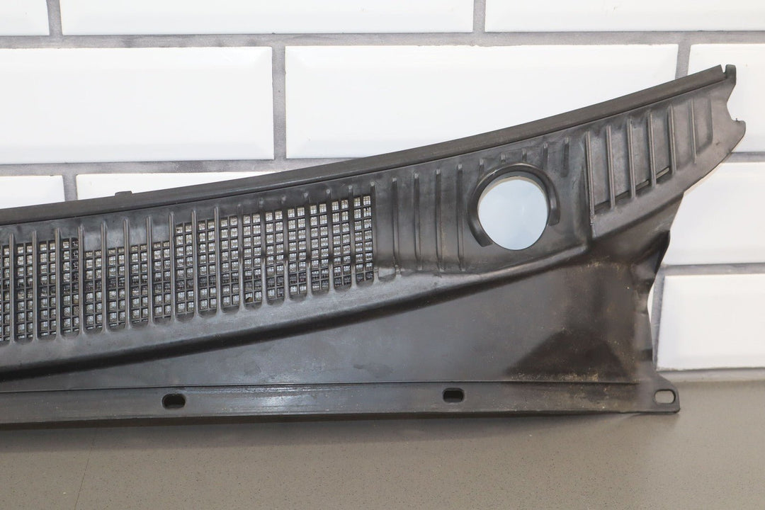 99 - 02 Toyota Land Cruiser 2 Pc OEM Center Cowl Vent Panel