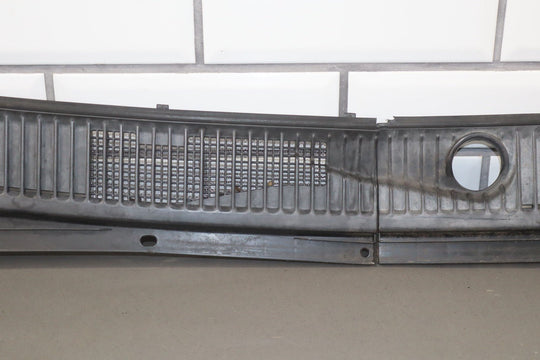 99 - 02 Toyota Land Cruiser 2 Pc OEM Center Cowl Vent Panel