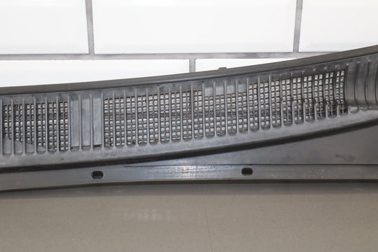 99 - 02 Toyota Land Cruiser 2 Pc OEM Center Cowl Vent Panel