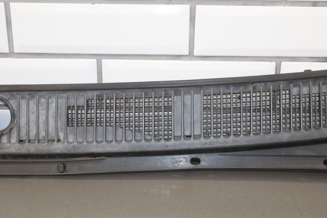 99 - 02 Toyota Land Cruiser 2 Pc OEM Center Cowl Vent Panel