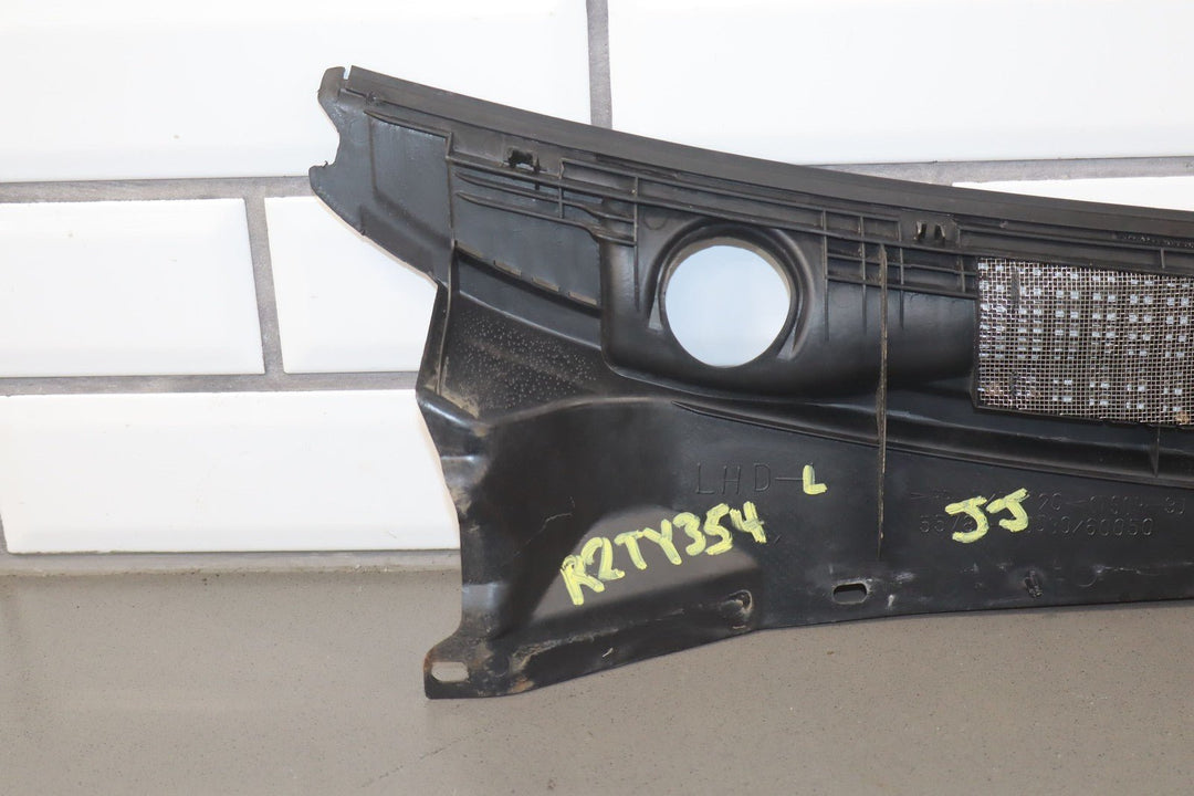 99 - 02 Toyota Land Cruiser 2 Pc OEM Center Cowl Vent Panel