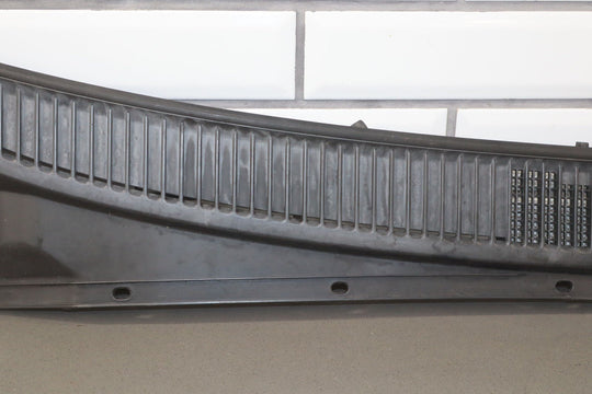 99 - 02 Toyota Land Cruiser 2 Pc OEM Center Cowl Vent Panel