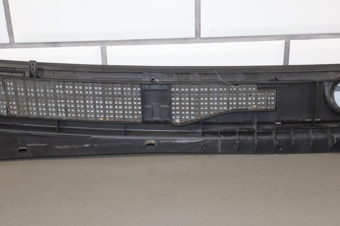 99 - 02 Toyota Land Cruiser 2 Pc OEM Center Cowl Vent Panel