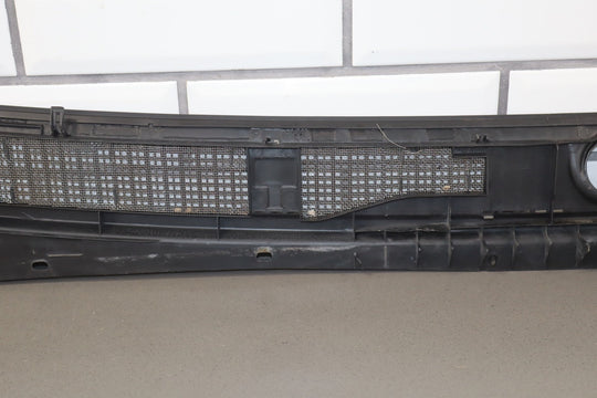 99 - 02 Toyota Land Cruiser 2 Pc OEM Center Cowl Vent Panel