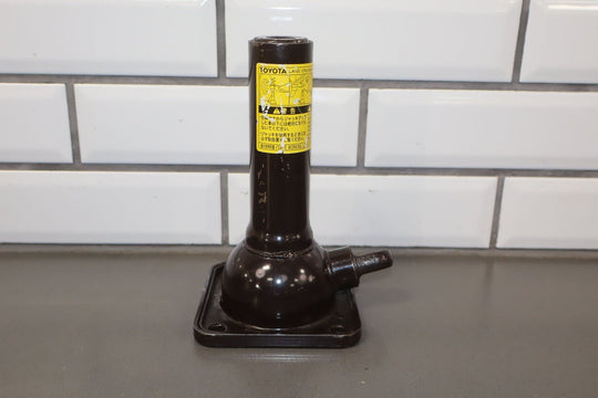 99 - 02 Toyota Land Cruiser / LX470 Emergency Bottle Jack W/Bracket