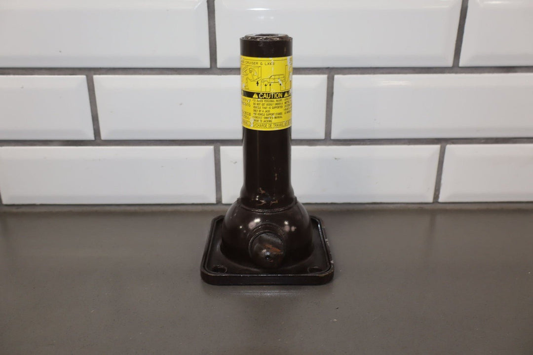99 - 02 Toyota Land Cruiser / LX470 Emergency Bottle Jack W/Bracket