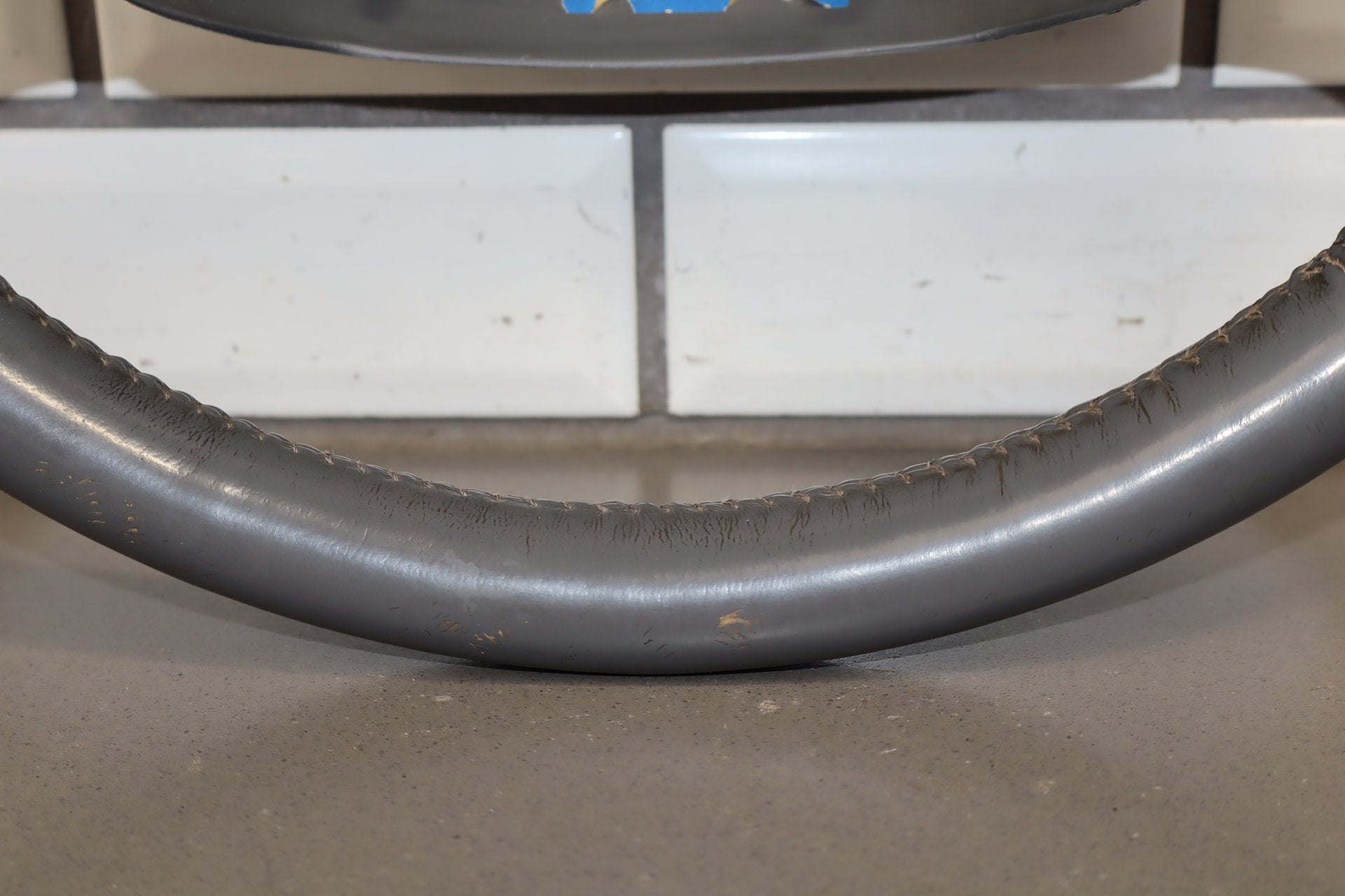 99-04 Ford F-250 F-350 Super Duty Steering Wheel OEM Gray Leather