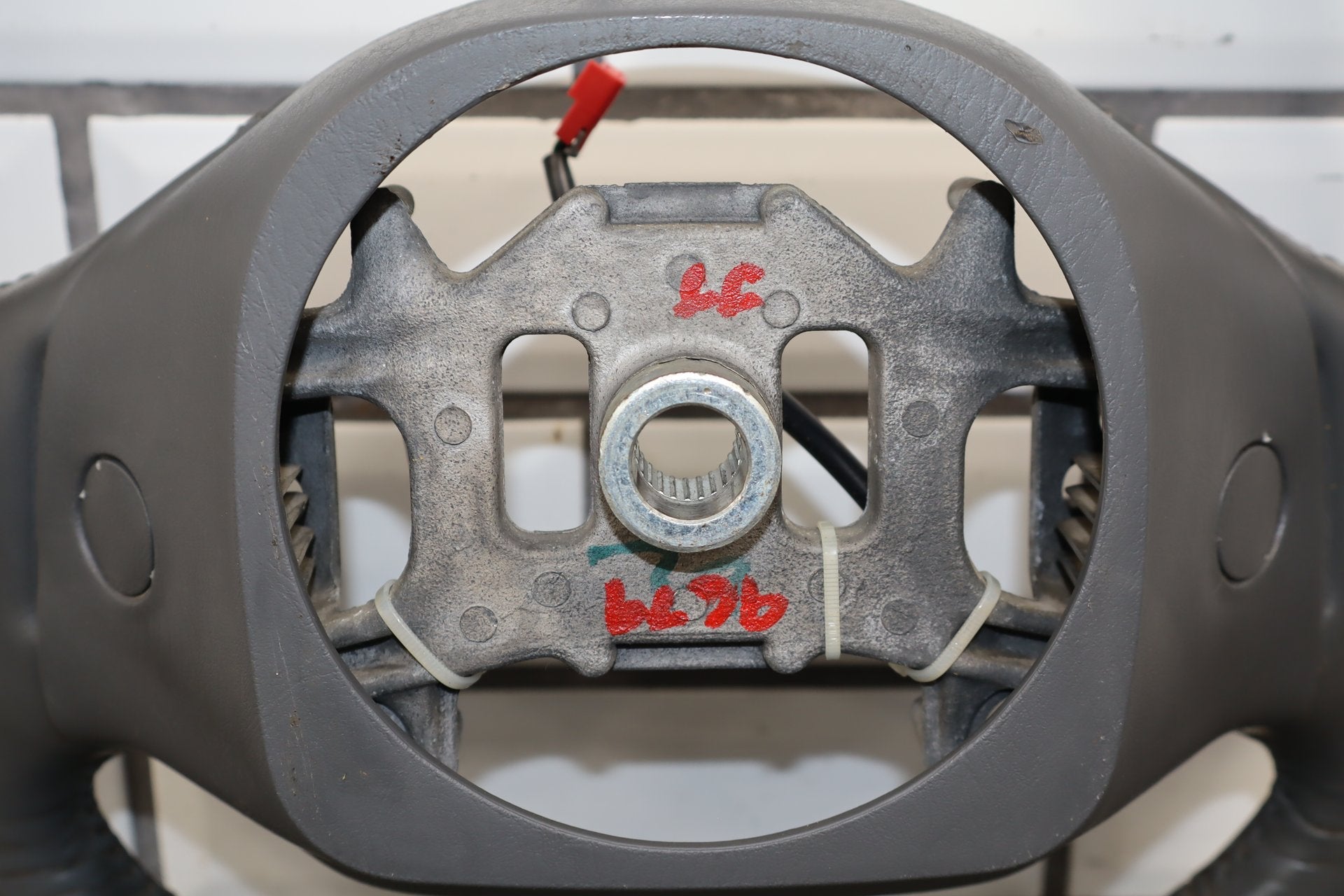 99-04 Ford F-250 F-350 Super Duty Steering Wheel OEM Gray Leather