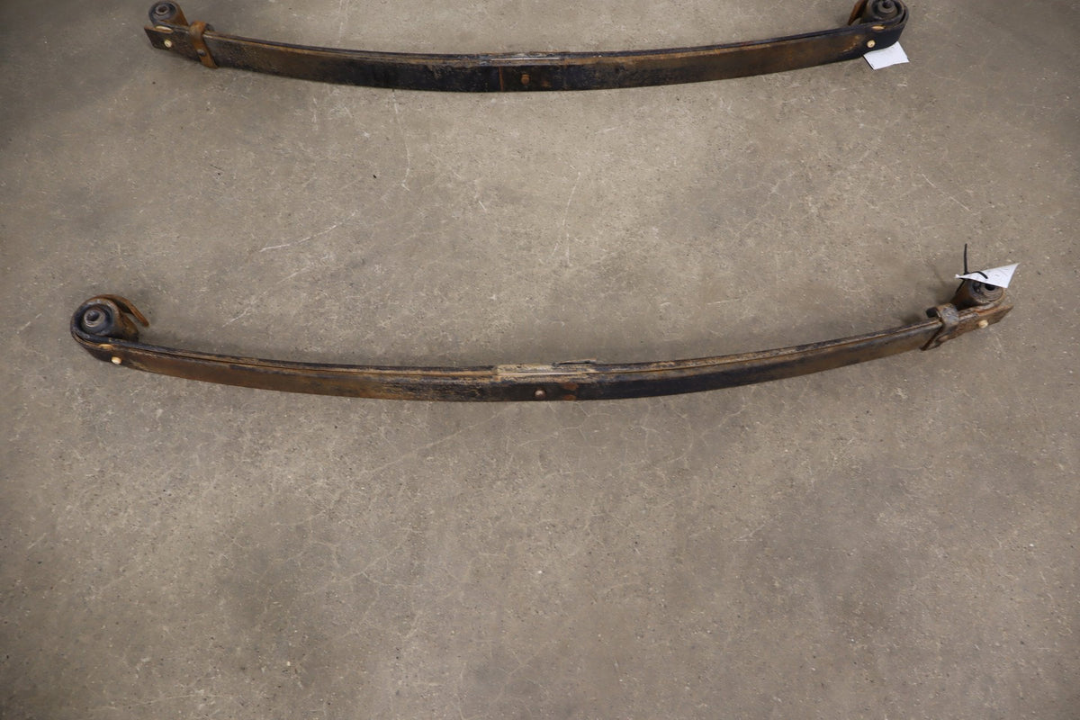 99-04 Ford F250 F350 4WD Front Leaf Spring Pair OEM Southern