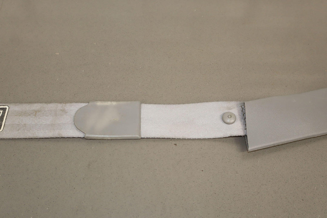 99 - 04 Ford F250 F350 Crew Cab Right Rear Seat Belt Retractor Flint 3E