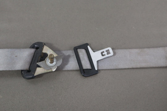 99 - 04 Ford F250 F350 Crew Cab Right Rear Seat Belt Retractor Flint 3E