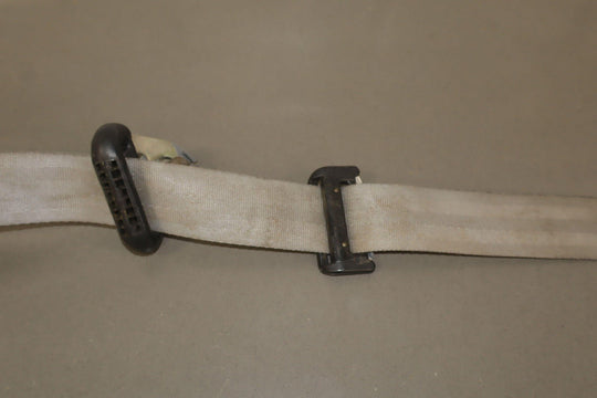 99 - 04 Ford F250 F350 Crew Cab Right Rear Seat Belt Retractor Flint 3E