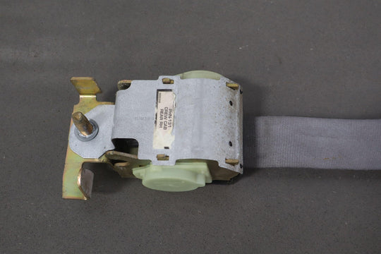 99 - 04 Ford F250 F350 Crew Cab Right Rear Seat Belt Retractor Flint 3E