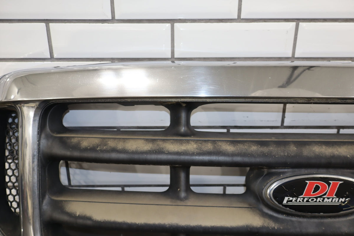99-04 Ford F250 F350 Super Duty Chrome Grille 1C3Z8200BAA OEM