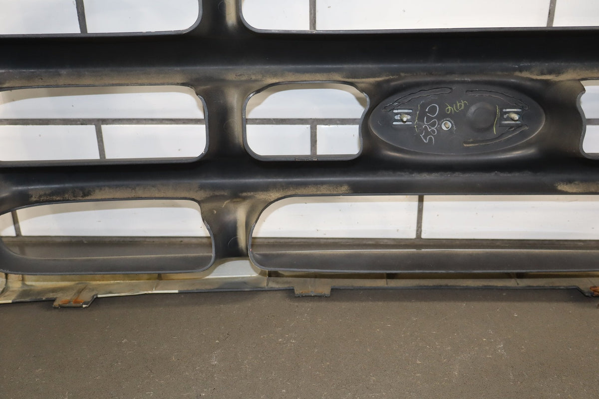 99-04 Ford F250 F350 Super Duty Chrome Grille 1C3Z8200BAA OEM