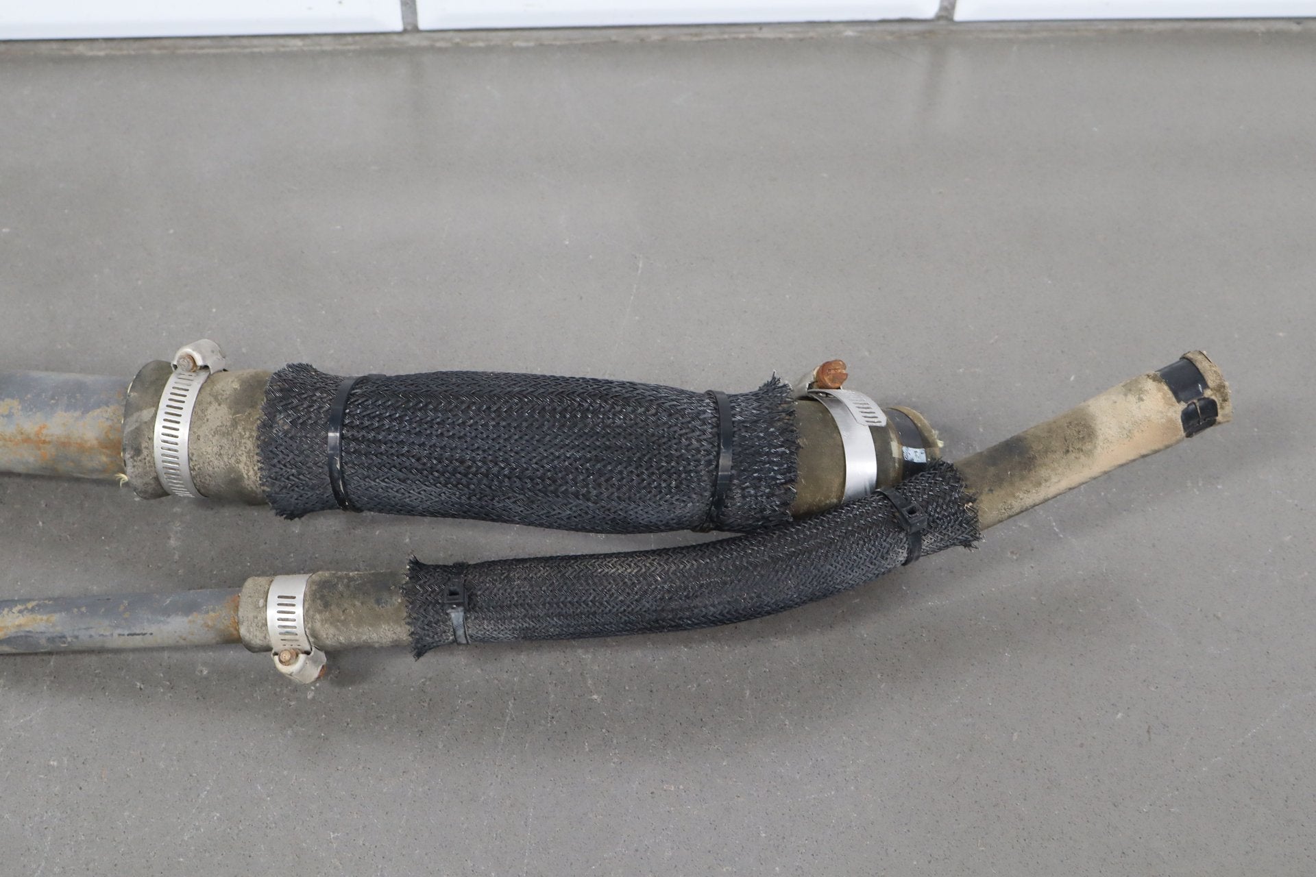 99-04 Ford F250 F350 Super Duty Diesel Fuel Filler Neck OEM