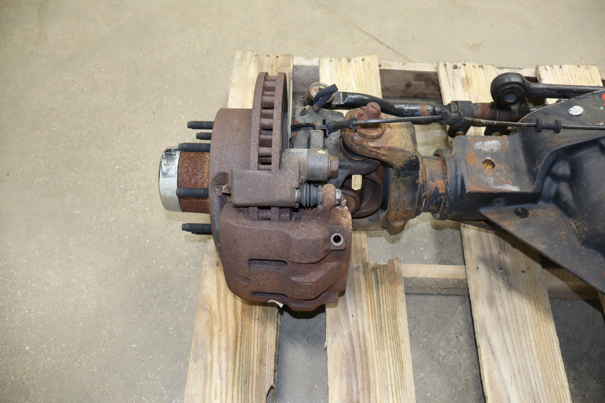 99-04 Ford F250 F350 Super Duty Front Axle 3.73 SRW 4x4 OEM