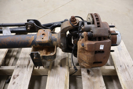 99-04 Ford F250 F350 Super Duty Front Axle 3.73 SRW 4x4 OEM