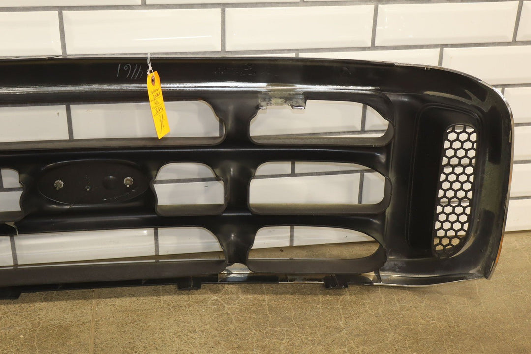 99 - 04 Ford F250 OEM Header Panel with Grill / Lights (See Photos)