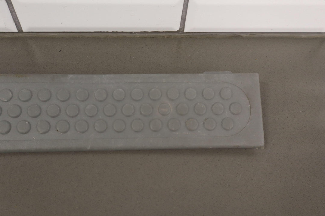 99 - 04 Ford F350 F250 Crew Cab Sill Plate Set (4) Medium Flint 3E