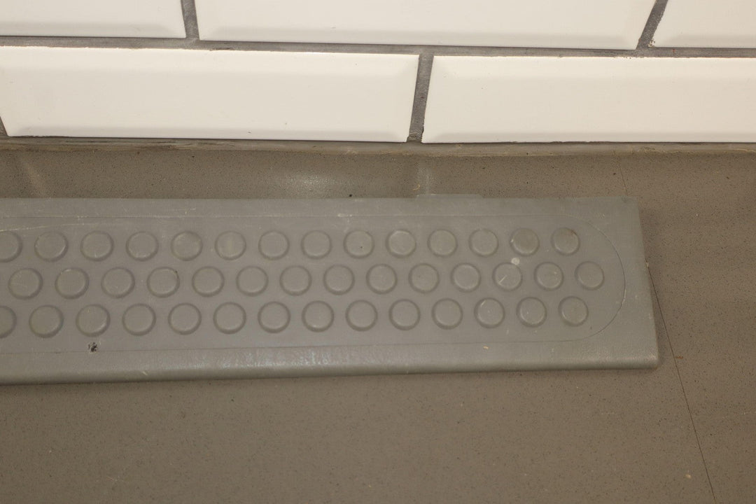 99 - 04 Ford F350 F250 Crew Cab Sill Plate Set (4) Medium Flint 3E