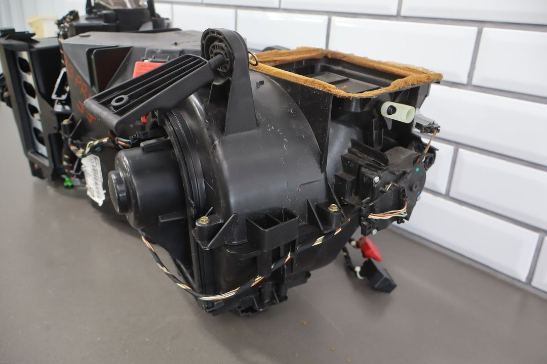 99 - 04 Porsche 986 Boxster 996 911 OEM HVAC Heater Housing (99657301113) Tested