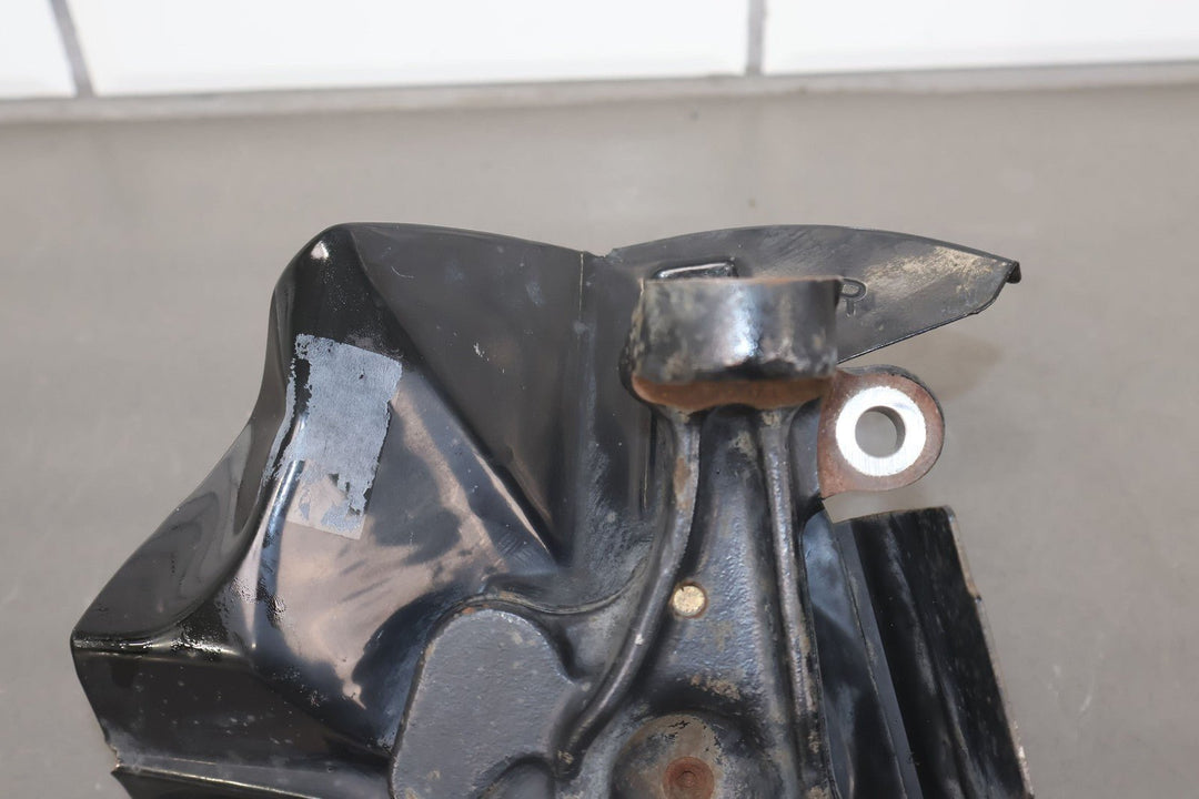 99 - 05 Mazda Miata NB Front Right RH Spindle Knuckle W/ Hub (NON - ABS) 104K Miles