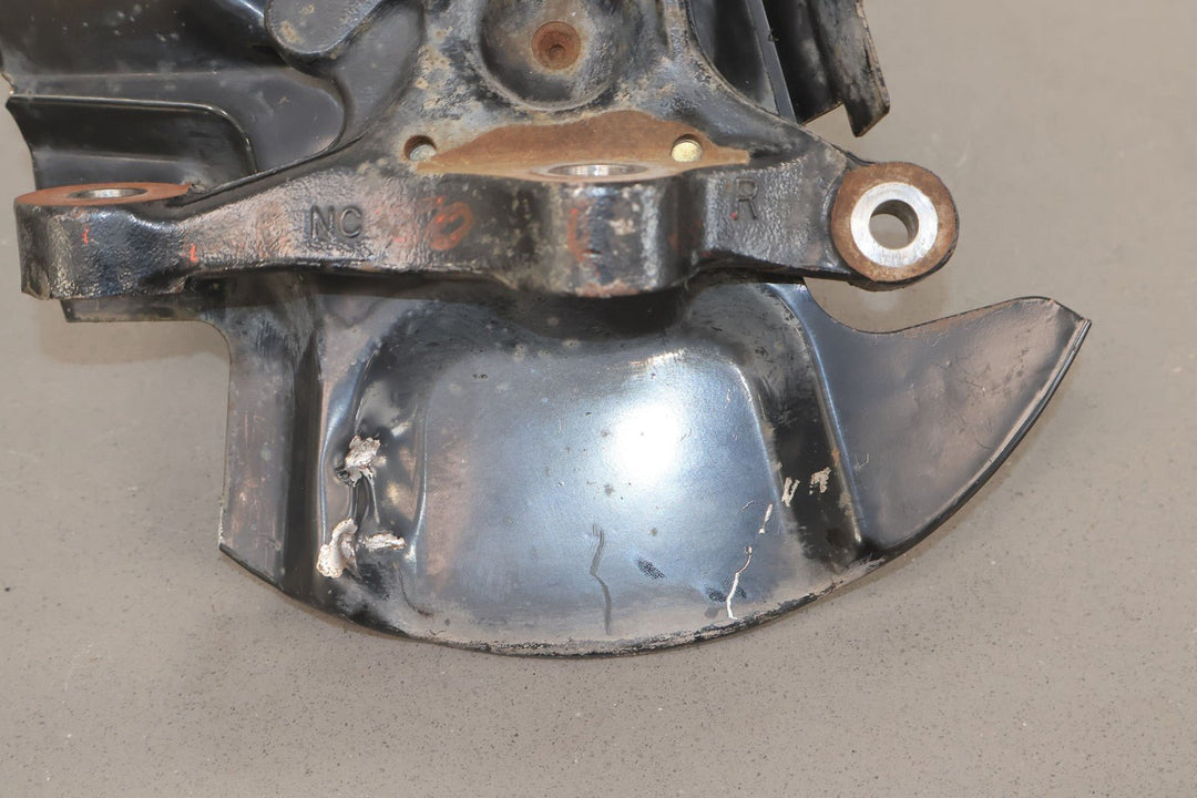 99 - 05 Mazda Miata NB Front Right RH Spindle Knuckle W/ Hub (NON - ABS) 104K Miles