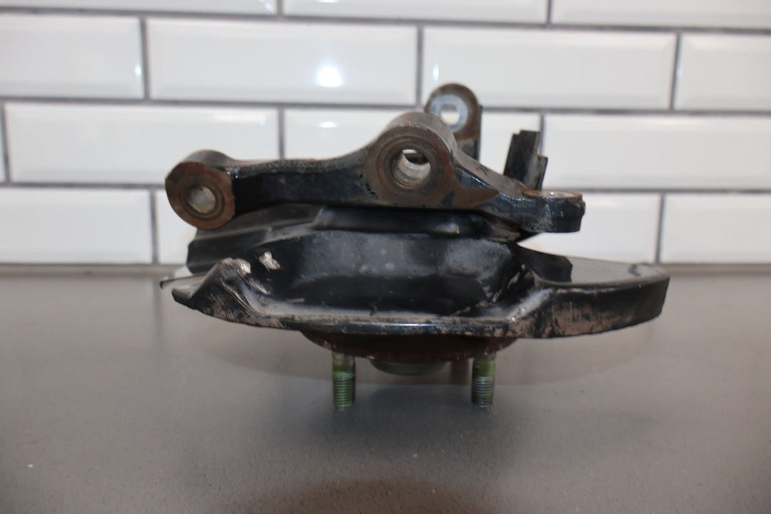 99 - 05 Mazda Miata NB Front Right RH Spindle Knuckle W/ Hub (NON - ABS) 104K Miles