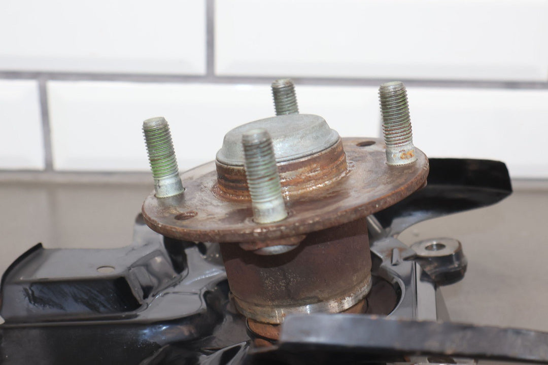 99 - 05 Mazda Miata NB Front Right RH Spindle Knuckle W/ Hub (NON - ABS) 104K Miles