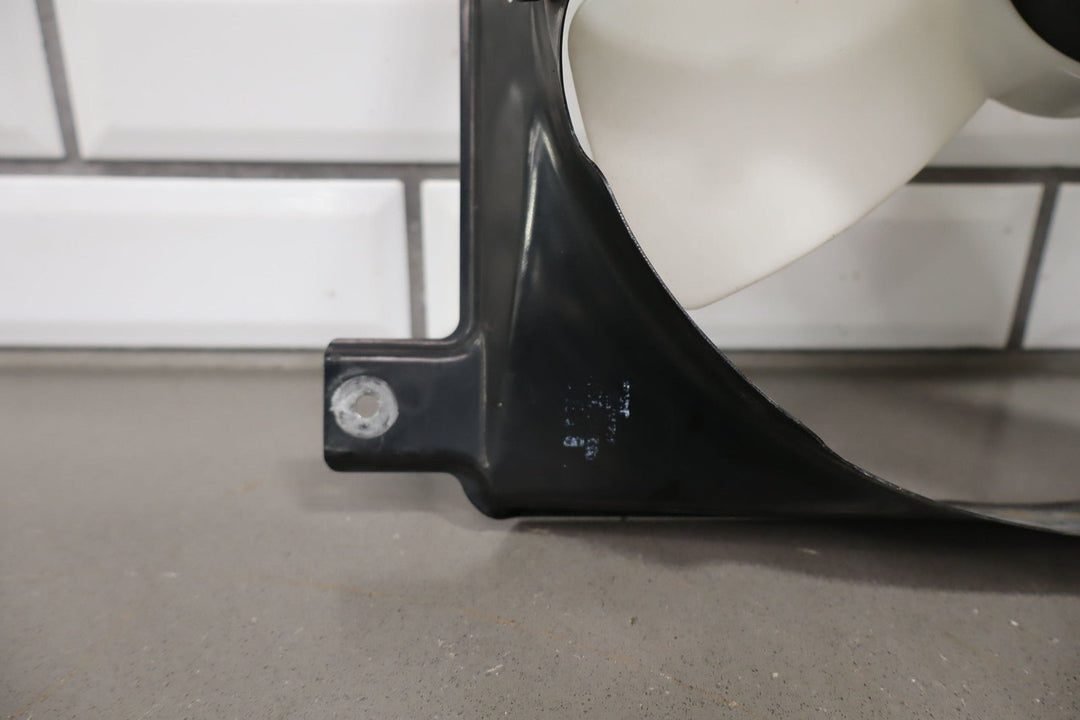 99 - 05 Mazda Miata NB Right RH Engine Cooling Fan W/ Housing