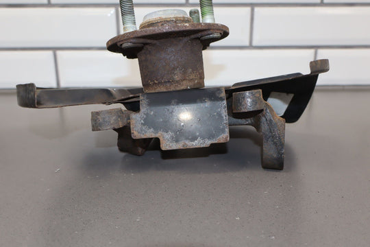 99 - 05 Mazda Miata NB (W/O ABS) LH Left Driver Front Spindle W/Hub OEM