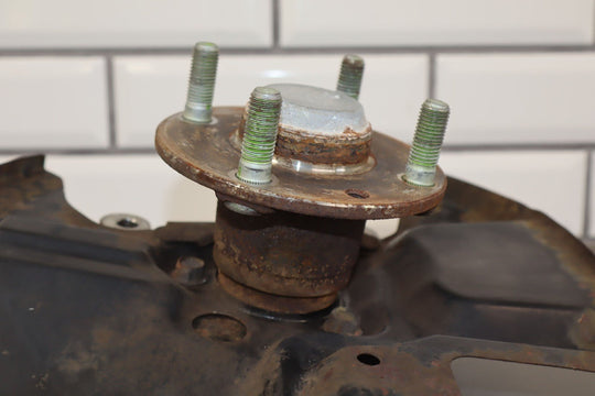 99 - 05 Mazda Miata NB (W/O ABS) LH Left Driver Front Spindle W/Hub OEM