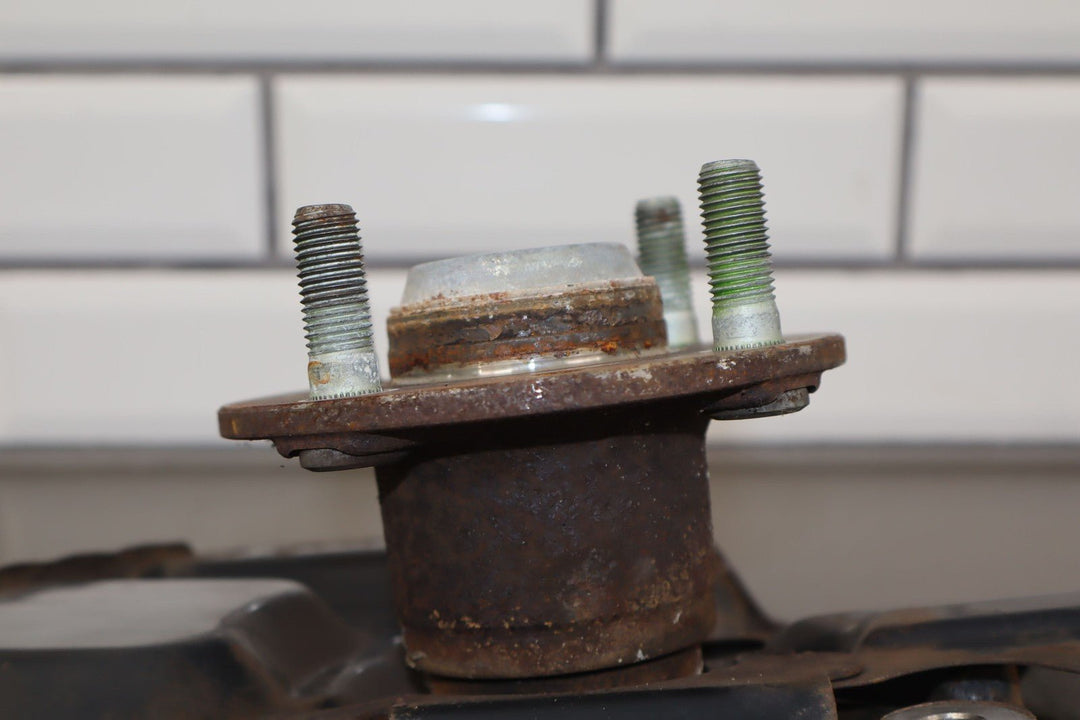 99 - 05 Mazda Miata NB (W/O ABS) LH Left Driver Front Spindle W/Hub OEM