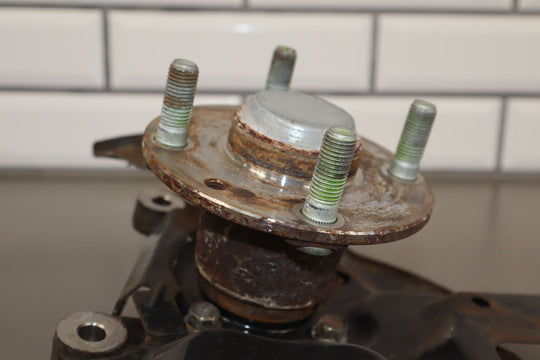 99 - 05 Mazda Miata NB (W/O ABS) RH Right Passenger Front Spindle W/Hub OEM