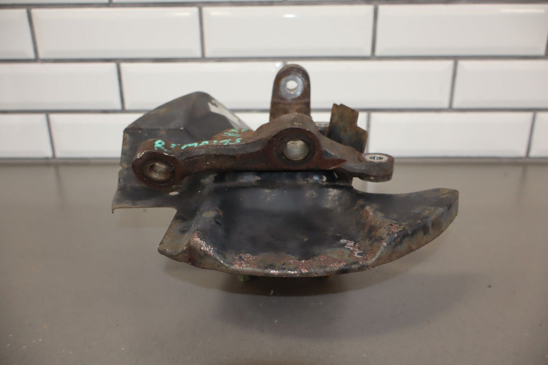 99 - 05 Mazda Miata NB (W/O ABS) RH Right Passenger Front Spindle W/Hub OEM