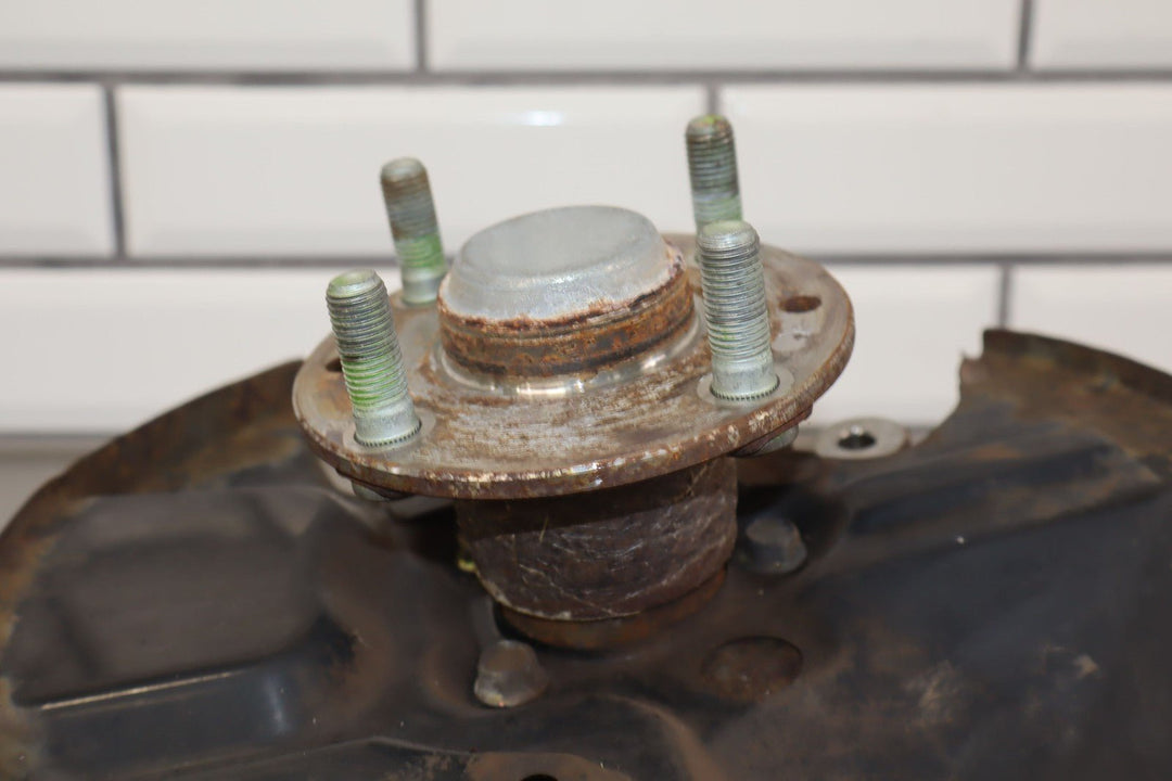 99 - 05 Mazda Miata NB (W/O ABS) RH Right Passenger Front Spindle W/Hub OEM