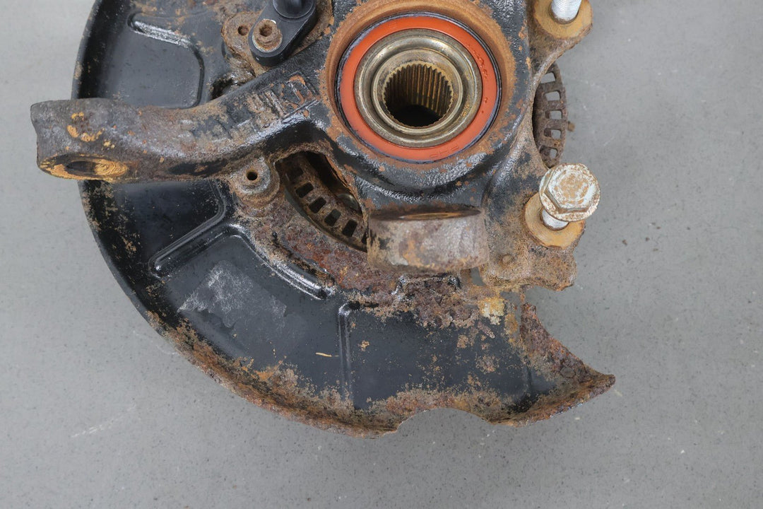 99 - 05 VW Volkswagen Beetle Jetta 1.8T Front Left LH Spindle Knuckle (79K Miles)