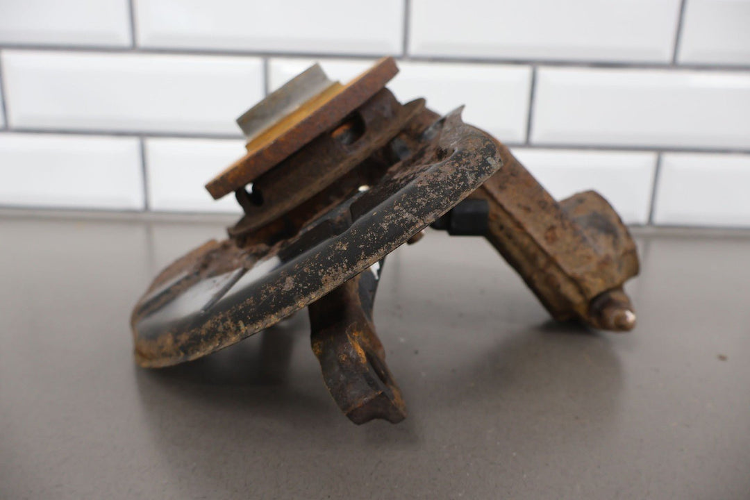 99 - 05 VW Volkswagen Beetle Jetta 1.8T Front Left LH Spindle Knuckle (79K Miles)