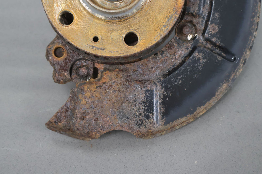 99 - 05 VW Volkswagen Beetle Jetta 1.8T Front Left LH Spindle Knuckle (79K Miles)