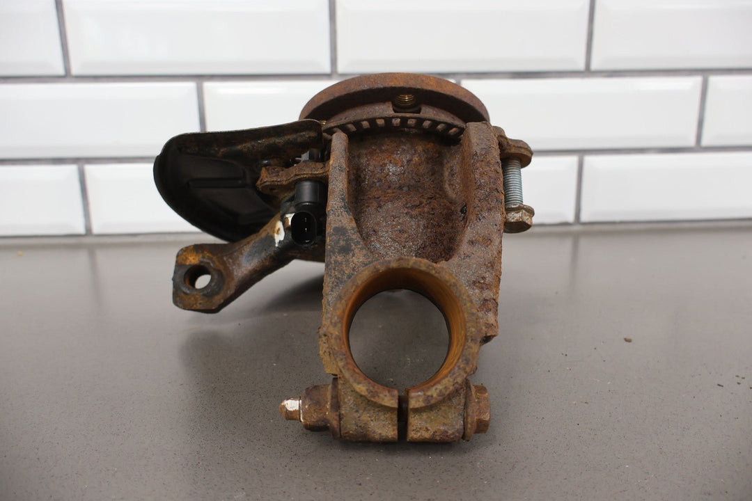 99 - 05 VW Volkswagen Beetle Jetta 1.8T Front Left LH Spindle Knuckle (79K Miles)