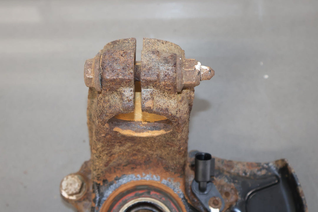 99 - 05 VW Volkswagen Beetle Jetta 1.8T Front Right RH Spindle Knuckle (79K Miles)