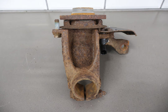 99 - 05 VW Volkswagen Beetle Jetta 1.8T Front Right RH Spindle Knuckle (79K Miles)