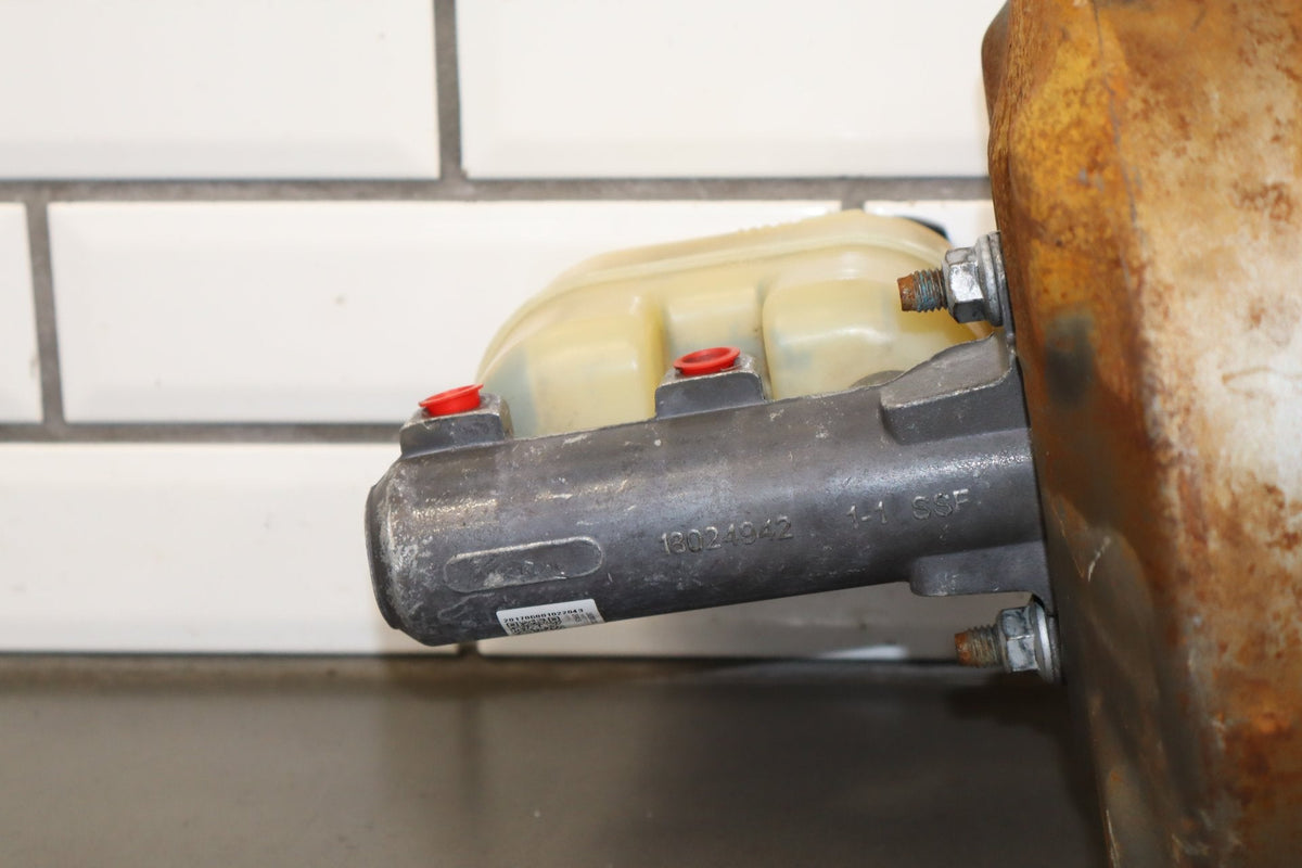 99-06 Chevrolet Silverado Power Brake Booster With Master