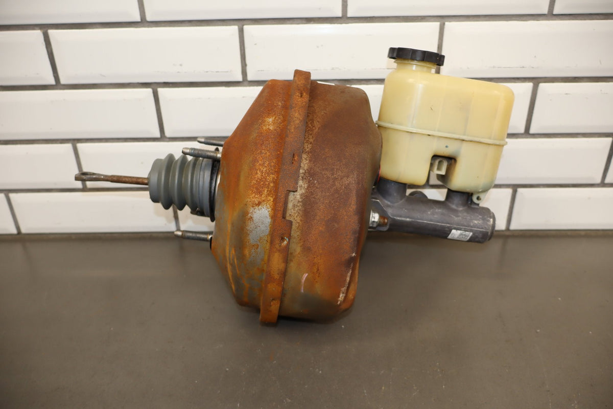 99-06 Chevrolet Silverado Power Brake Booster With Master
