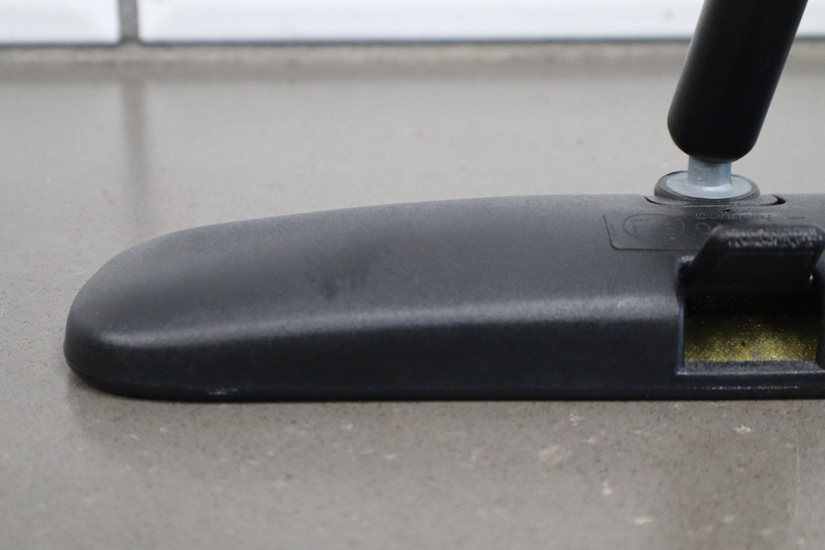 99-06 Chevrolet Silverado Rear View Mirror Manual Dim OEM