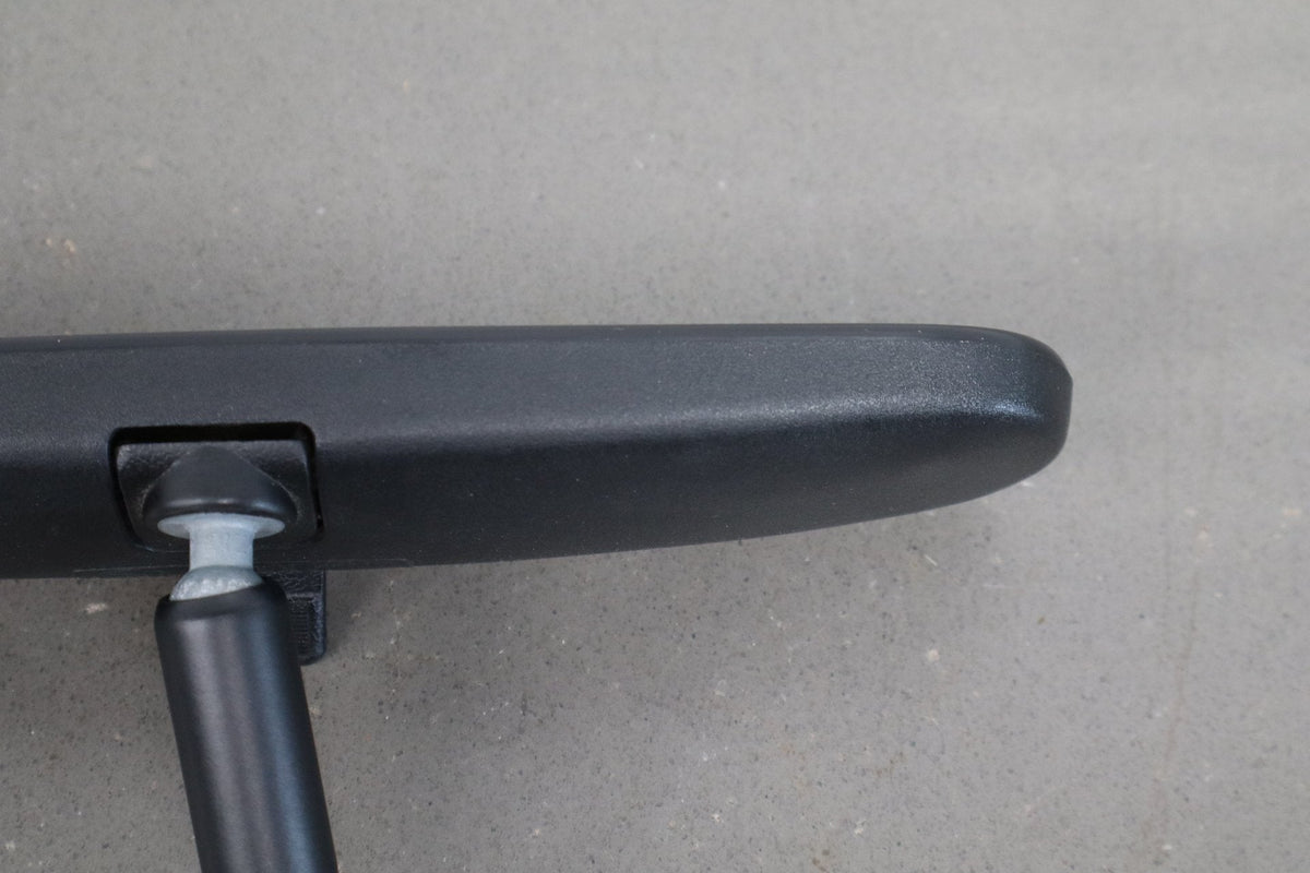 99-06 Chevrolet Silverado Rear View Mirror Manual Dim OEM