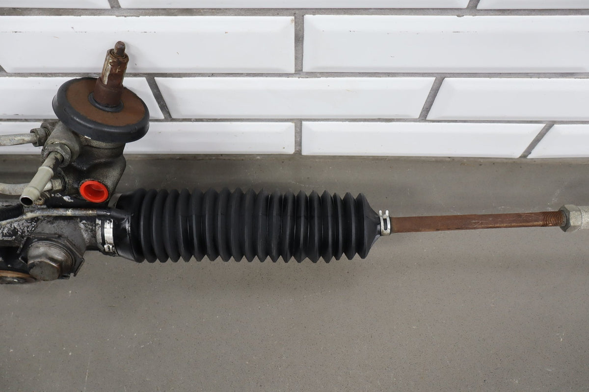 99-06 Chevrolet Silverado Steering Gear With Pitman OEM