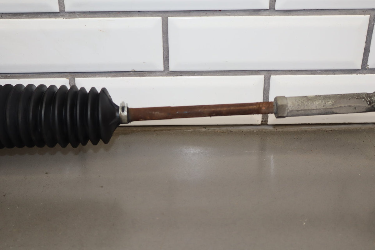 99-06 Chevrolet Silverado Steering Gear With Pitman OEM