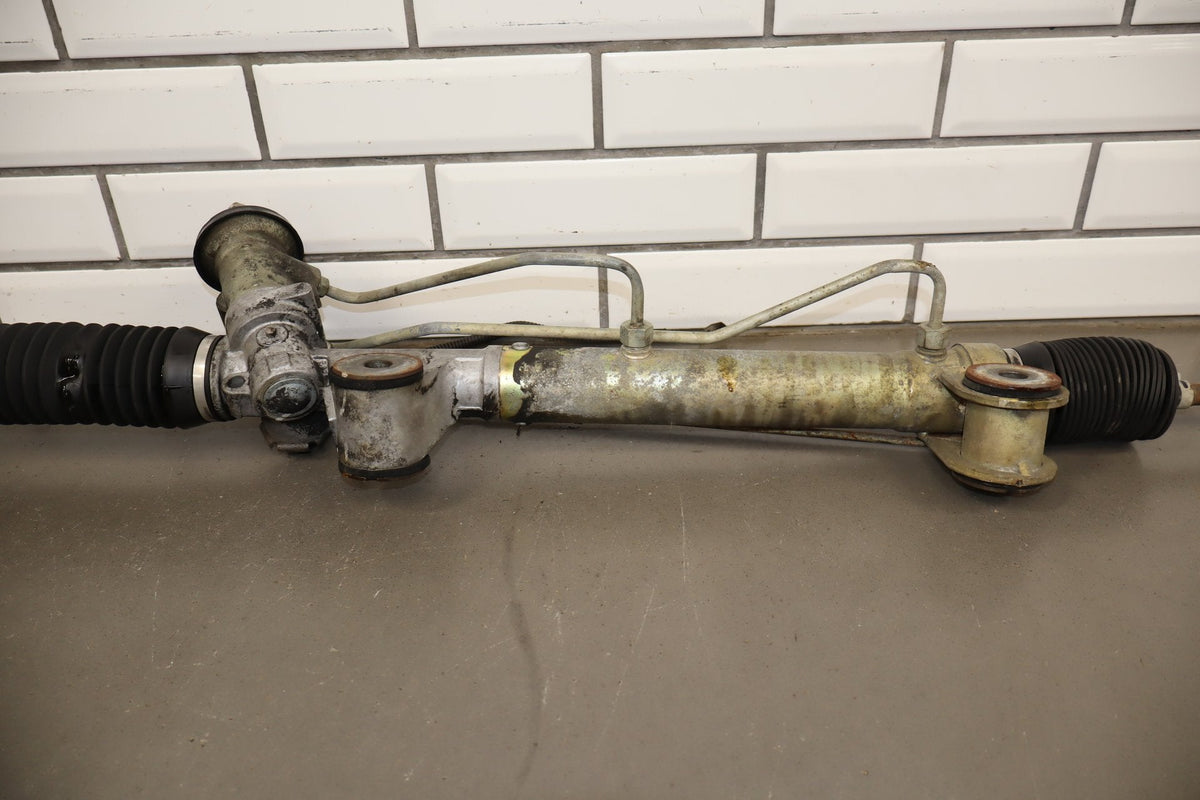 99-06 Chevrolet Silverado Steering Gear With Pitman OEM